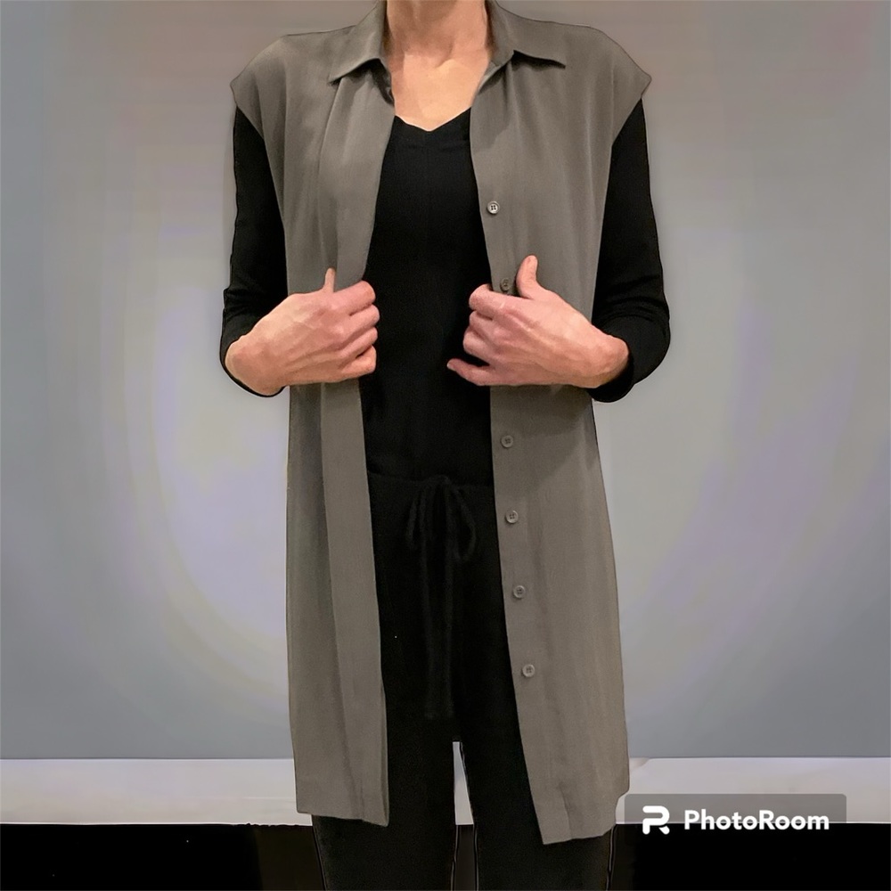 Theory Grey Silk Sleeveless Dress / Blouse, Button Front, Lined, Size 0, Luxury! - Picture 8 of 13